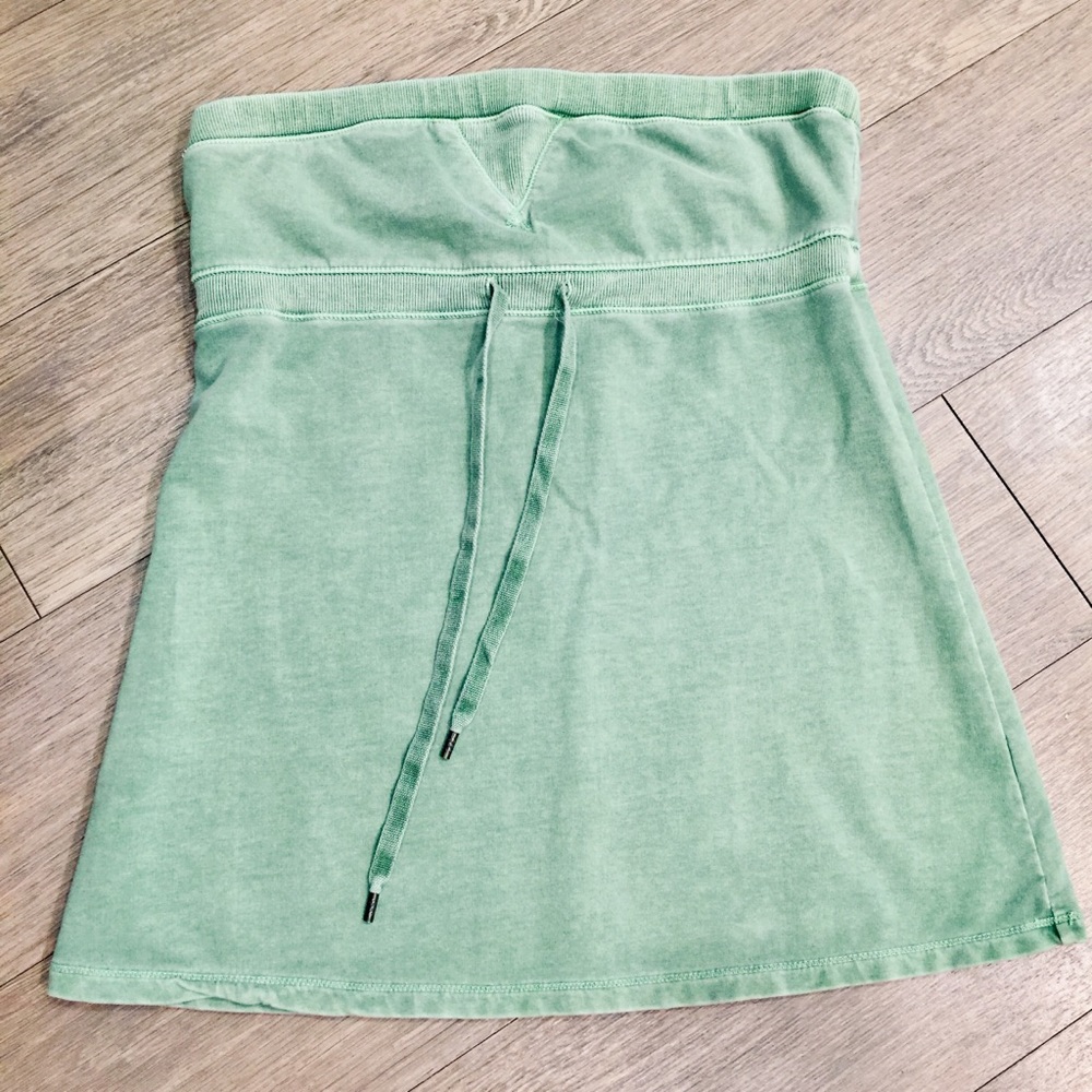 Gap strapless tank